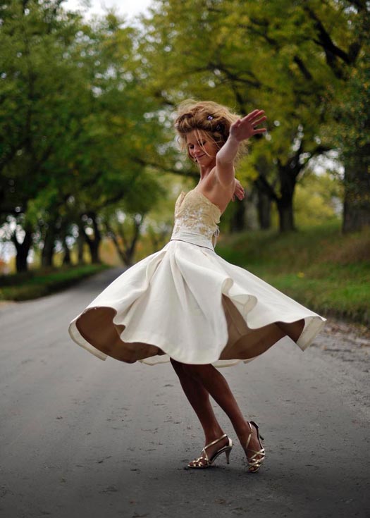 vintage lace wedding dress